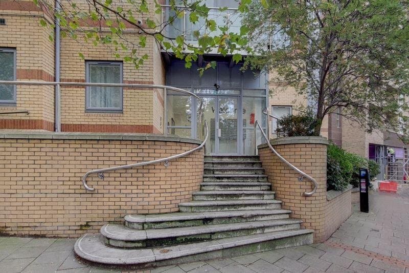 Scarbrook Road, Central Croydon, CR0 1SQ