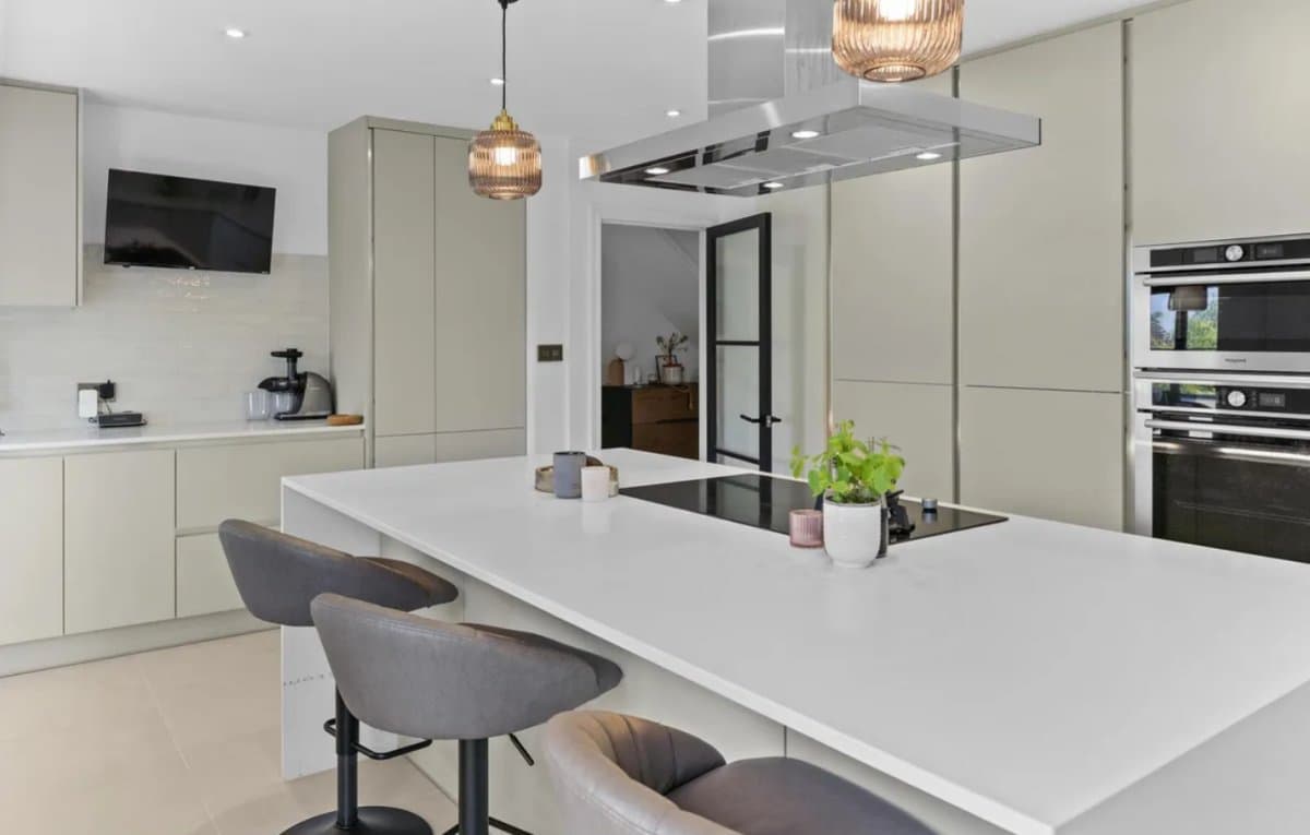 Byron Avenue, Purley, CR5 2JR