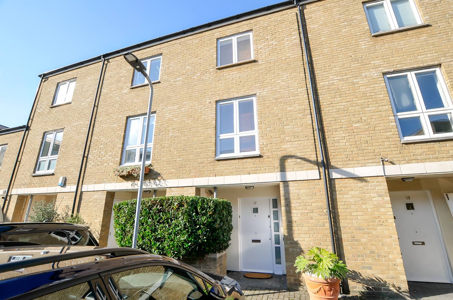 Rusbridge Close, London, E8 2RR