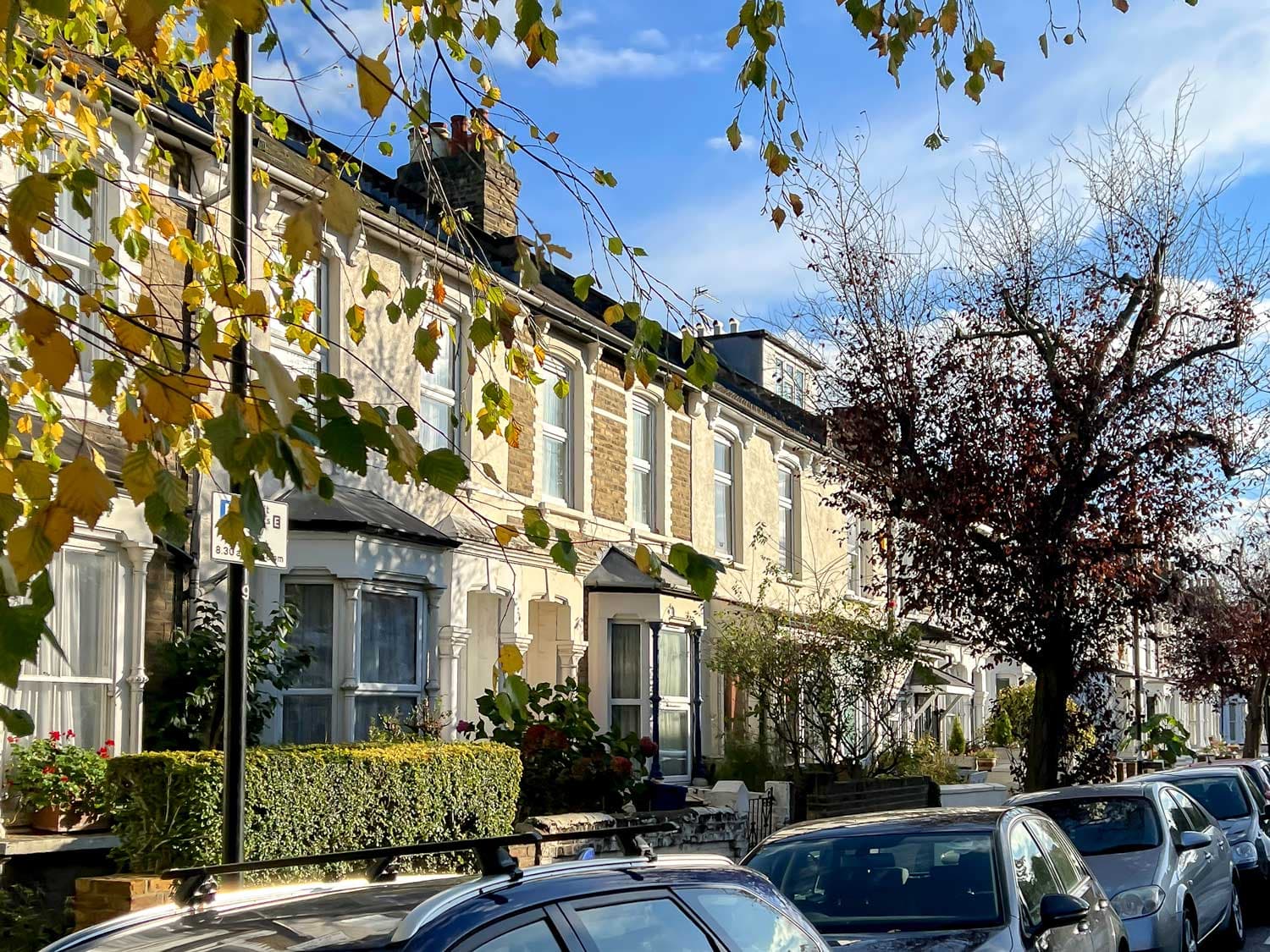 Live market property data in Stoke Newington 