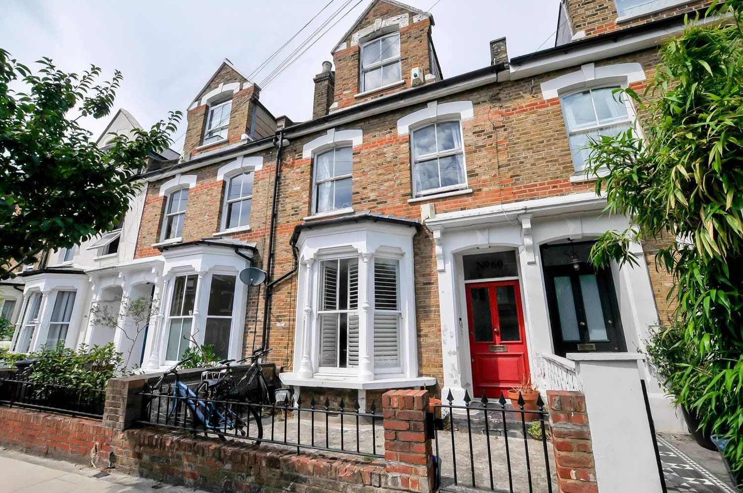 Brighton Road, Stoke Newington, London, N16 8EG