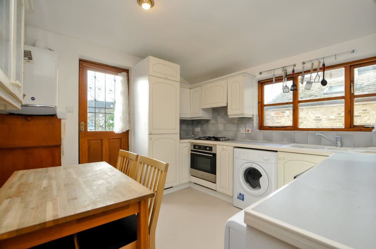 Walford Road, Stoke Newington, N16 8EF